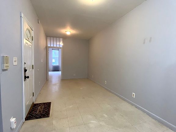 3rd image of 5-17 51st Ave #1L