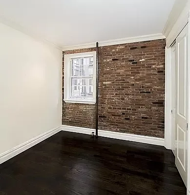 352 E 13th St #1S — Photo 7