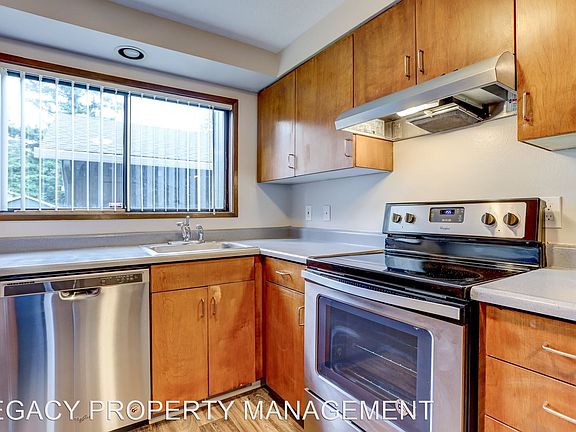 3rd image of 3978 SE 174th Ave #6855344