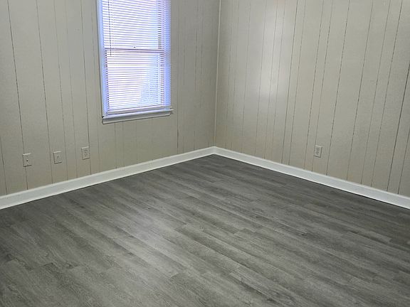 4th image of 1706 Queen St E #1B