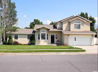 7925 S Ponderosa Way, Sandy, UT 84094