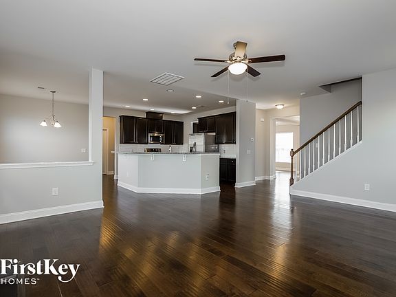 3rd image of 4916 Wilcrest Ct