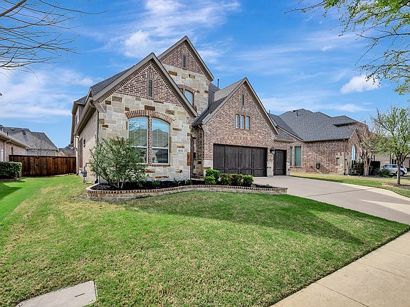 2nd image of 1052 Highpoint Way