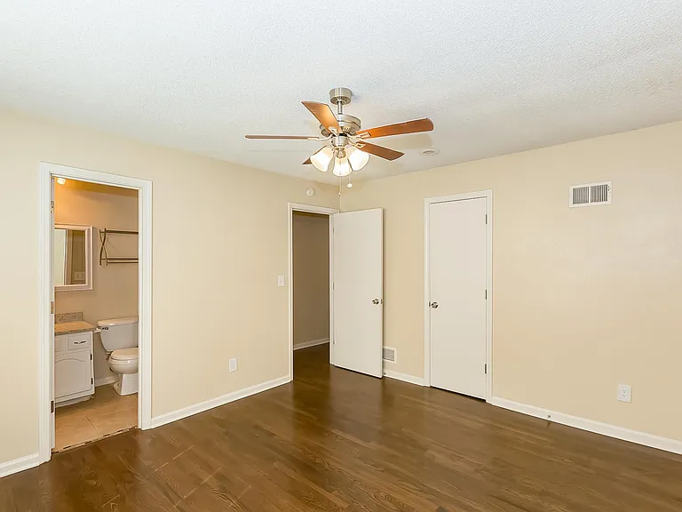 6490 N Delta Ave — Photo 19