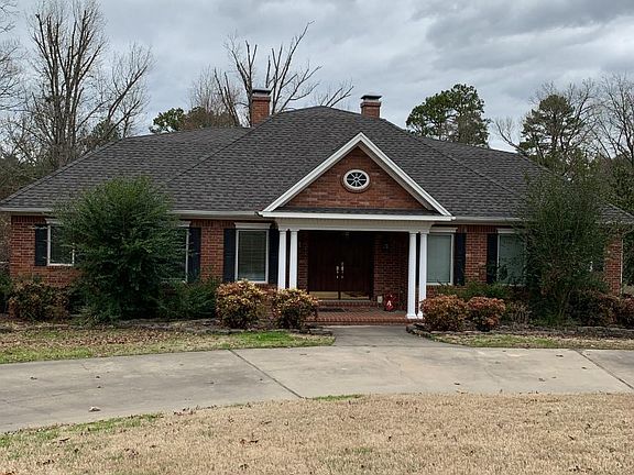 5th image of 3010 Hilltop Pl