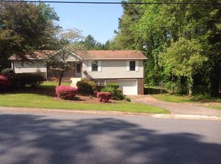 205 Carmichael Rd, Woodstock, GA 30189