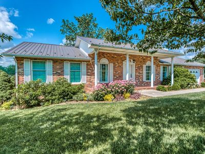 418 Yates Estates Cir, Cedar Bluff, VA, 24609