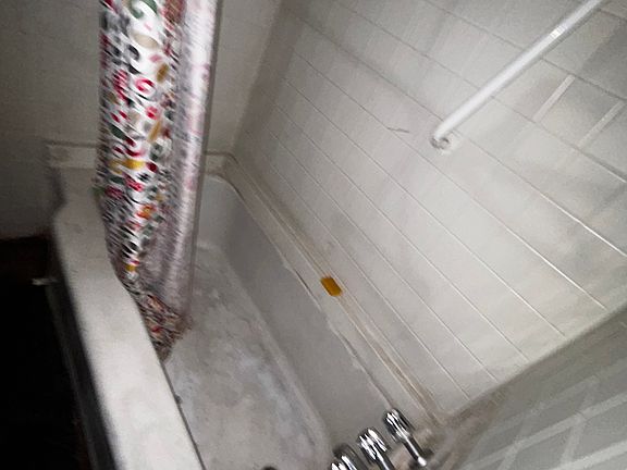 5th image of 5417 Ruskin Ave