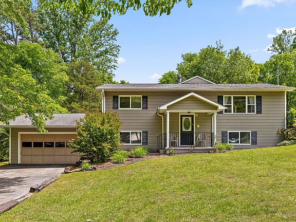2nd image of 10246 Scenic View Dr