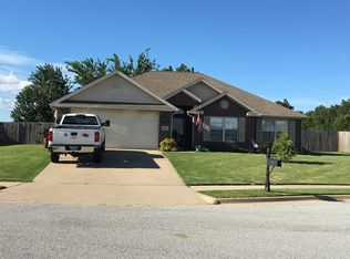 3248 Kings Dr, Springdale, AR 72764