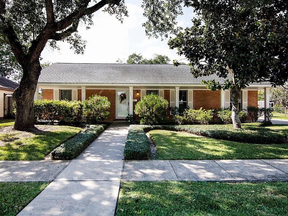1st image of 3322 Valley Brook Dr