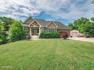 189 Lotus Dr, Shepherdsville, KY 40165