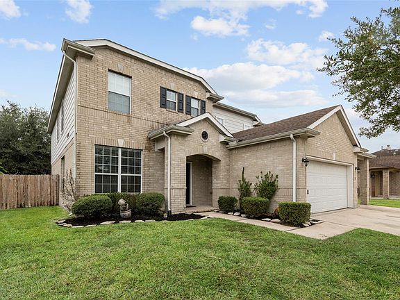 2nd image of 4104 Summer Ln