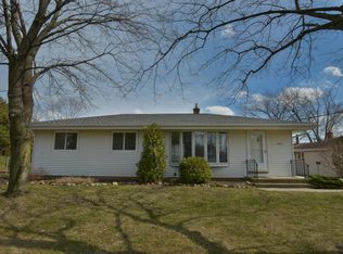 5554 S 33rd St, Milwaukee, WI 53221