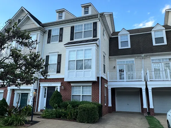 8158 Pond Crest Ter, Manassas, VA 20111