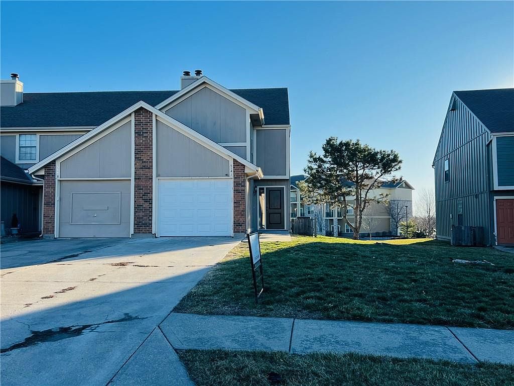 514 NE 6th St APT A, Blue Springs, MO 64014 | Zillow