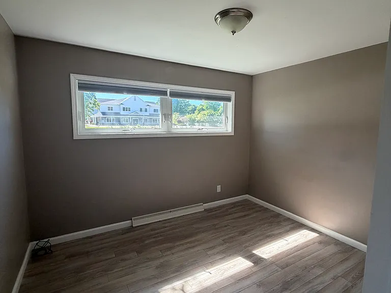 10193 E Cherry Bend Rd — Photo 7