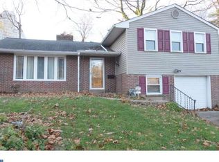 641 Green Briar Rd, Elkins Park, PA 19027