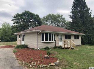 3521 Blackman Rd, Jackson, MI 49201