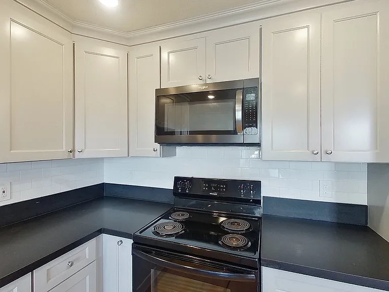 2437 Piedmont Ave — Photo 7