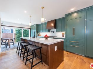 11373 Homedale St, Los Angeles, CA 90049