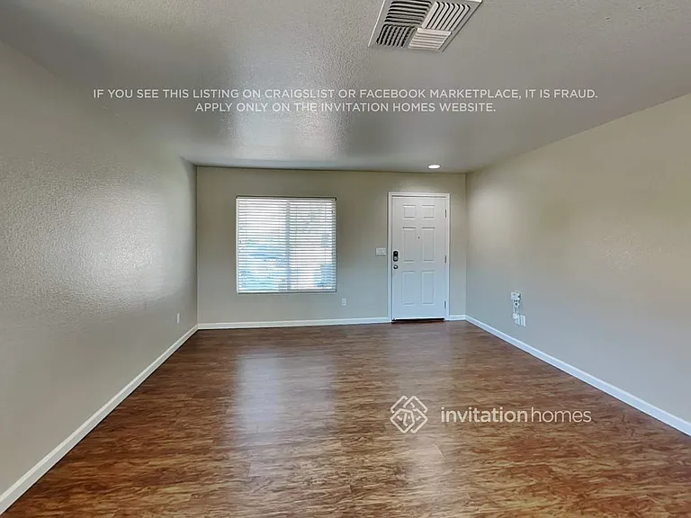 8812 Billfish Way — Photo 4
