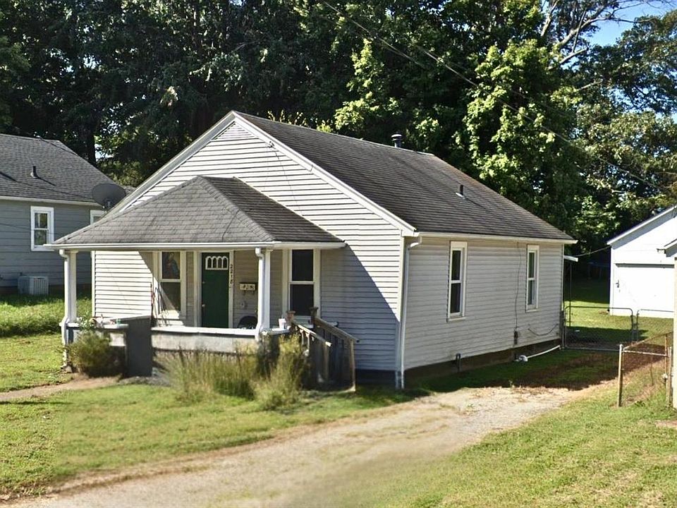 1st image of 2218 Bluff Ave