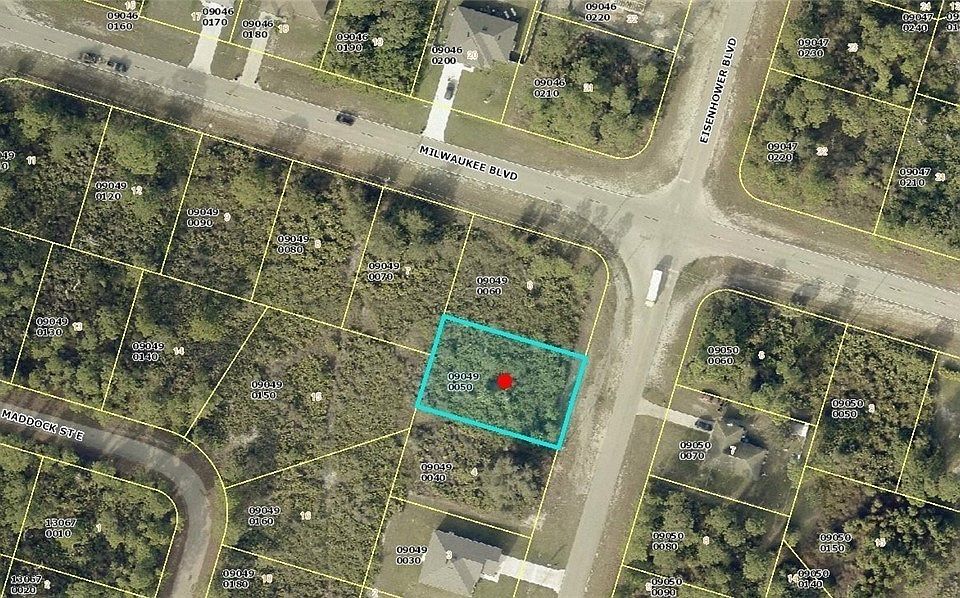 1st image of 604 Eisenhower Blvd