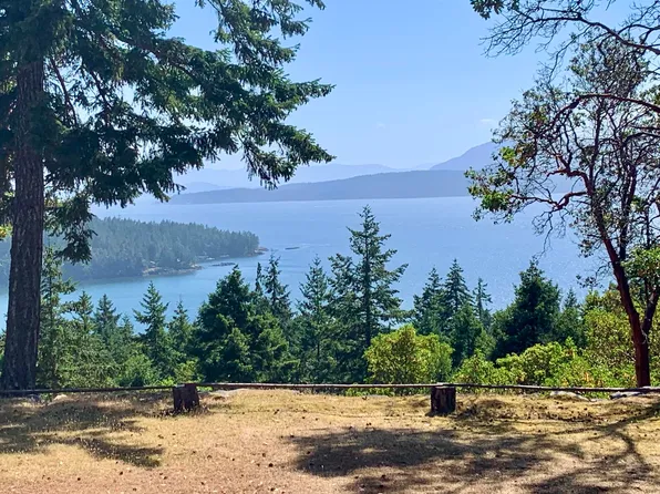 332 Deacon Hill Rd, Southern Gulf Islands, BC V0N 2J2