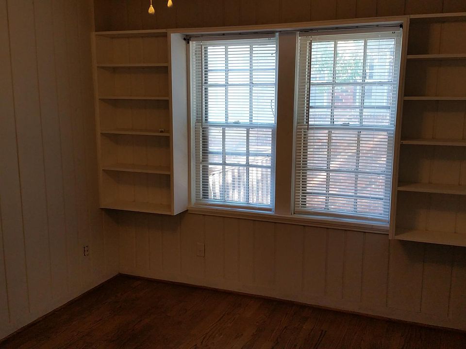Bedroom or study