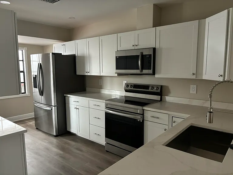255 Paradise Blvd #18 — Photo 5