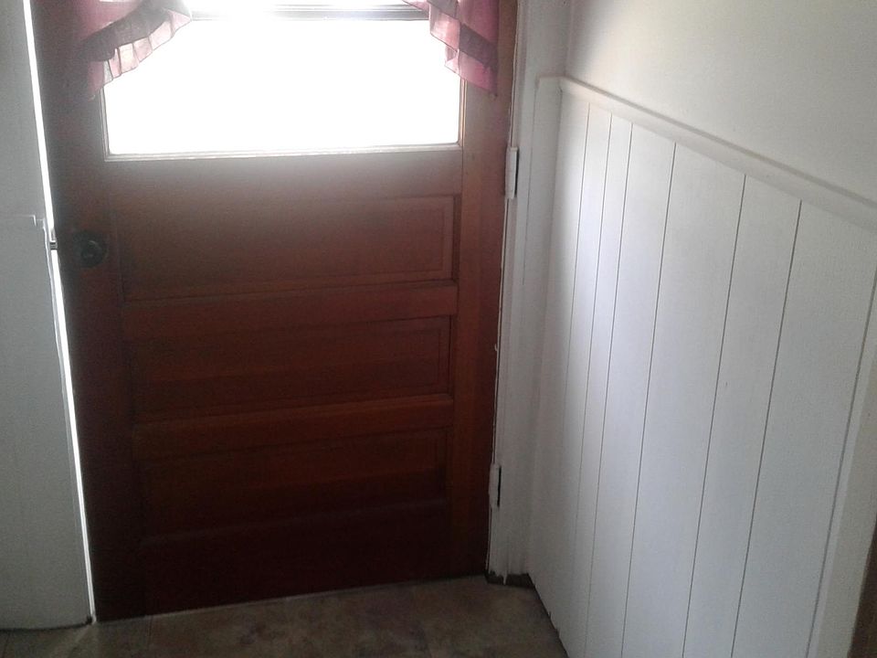 Private foyer Entry.
