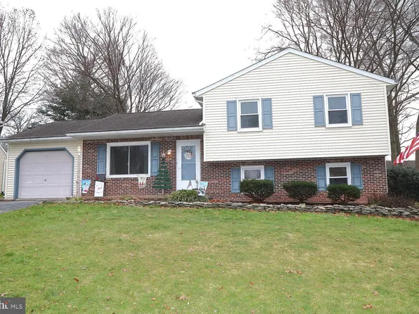 37 Summers Dr, Stevens, PA 17578