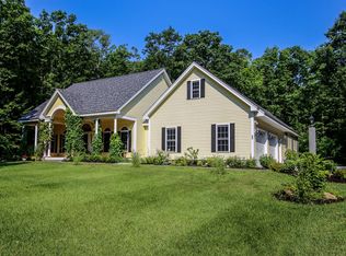 562 Stickney Hill Rd, Hopkinton, NH 03229