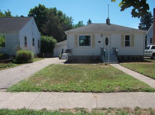 1216 Colfax Ave, Grand Haven, MI 49417