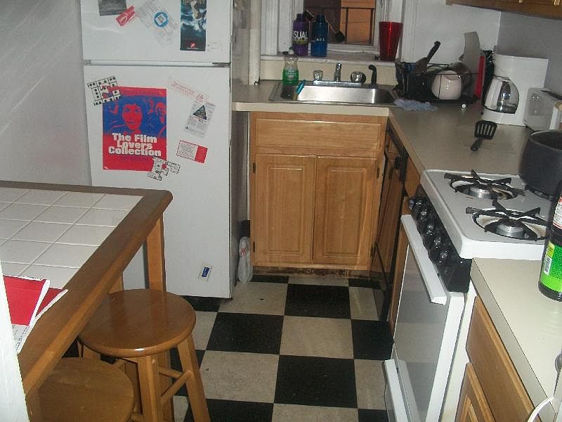 1st image of 468 Park Dr #19