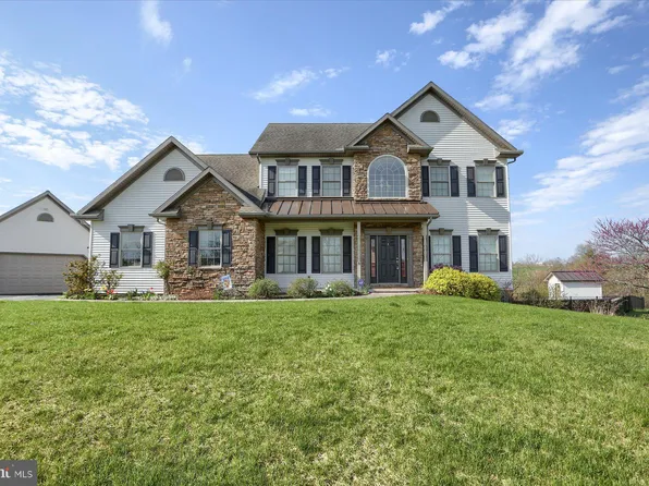 8 Terrace Ln, Annville, PA 17003