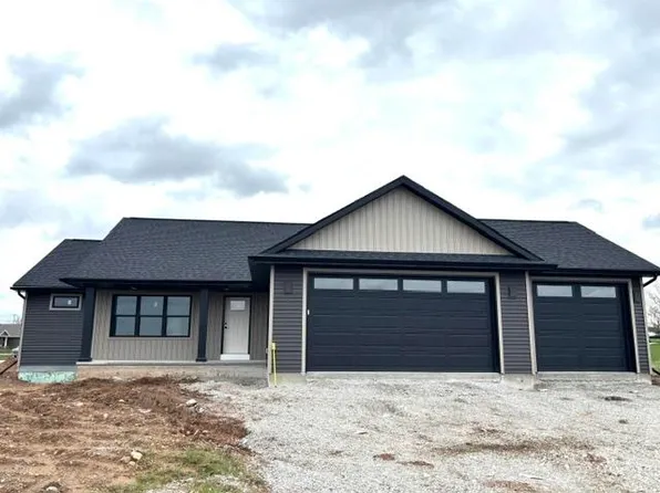 N1766 Waterlefe Dr, Greenville, WI 54942