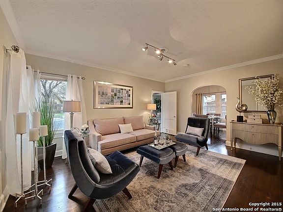 5th image of 115 Parkmoore Ct