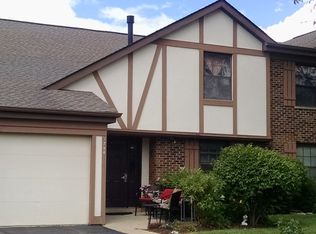 1254 Plum Tree Ct APT B2, Schaumburg, IL 60193