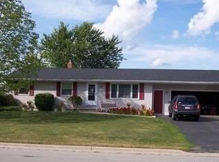1685 Klaus St, Greenleaf, WI 54126