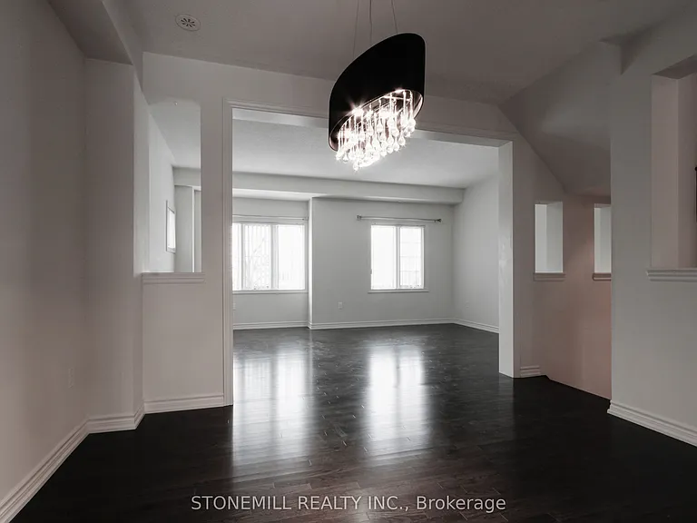 3130 Boxford Cres #5 — Photo 10
