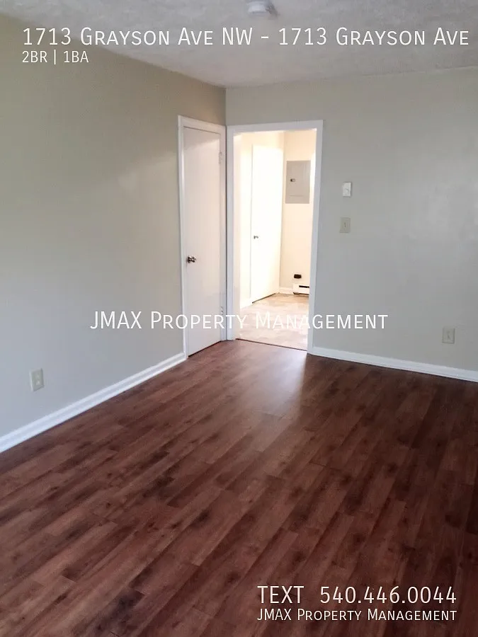 This property has a no security deposit option! — Photo 3