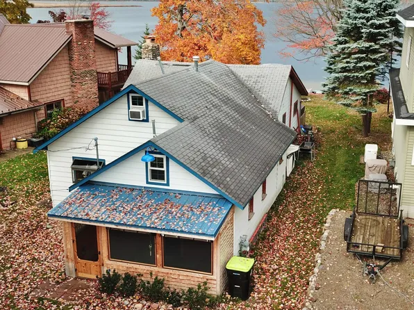 6321 Sunset Dr, Saint Helen, MI 48656