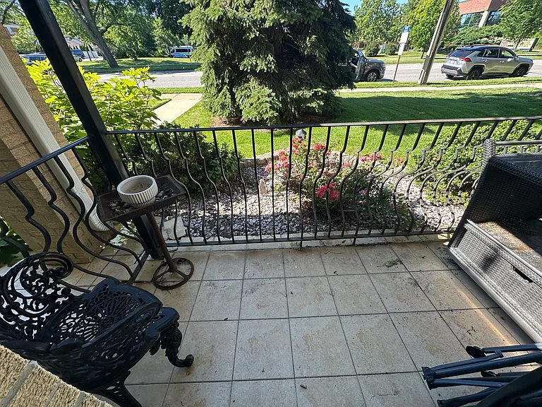 1508 W Touhy Ave #1W — Photo 10