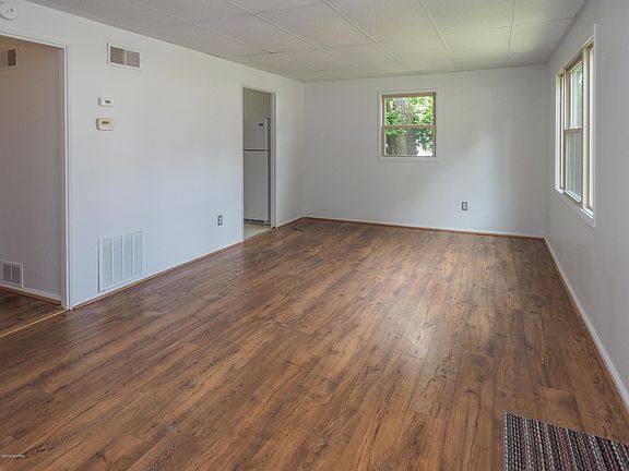 1612 Palmer Ave-102