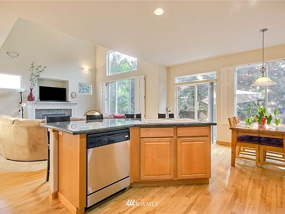 5th image of 15804 SE 262nd Pl