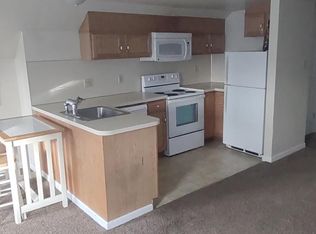 1021 E Schuylkill Rd APT 4, Pottstown, PA 19465