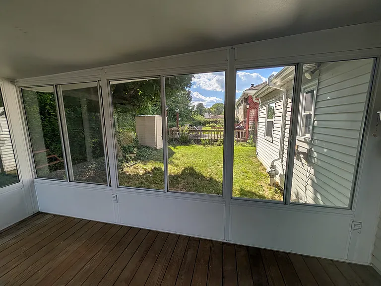 505 Maple St — Photo 23