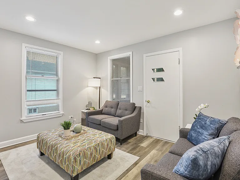 1304 Dean St — Photo 12
